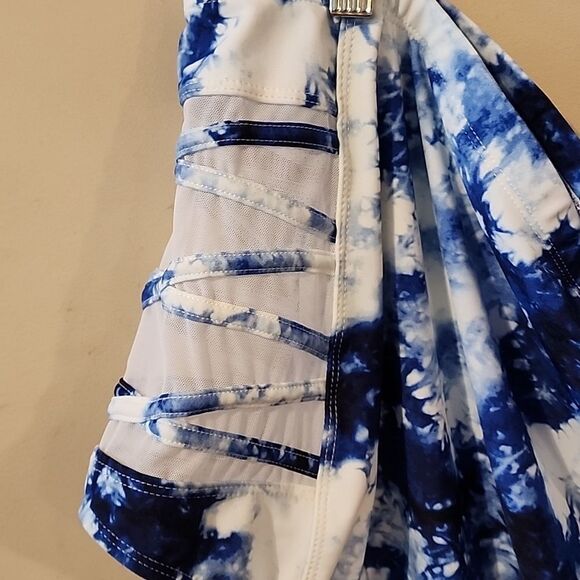 Torrid swim 🏊♂️ bottom Size 6 - Picture 2 of 4